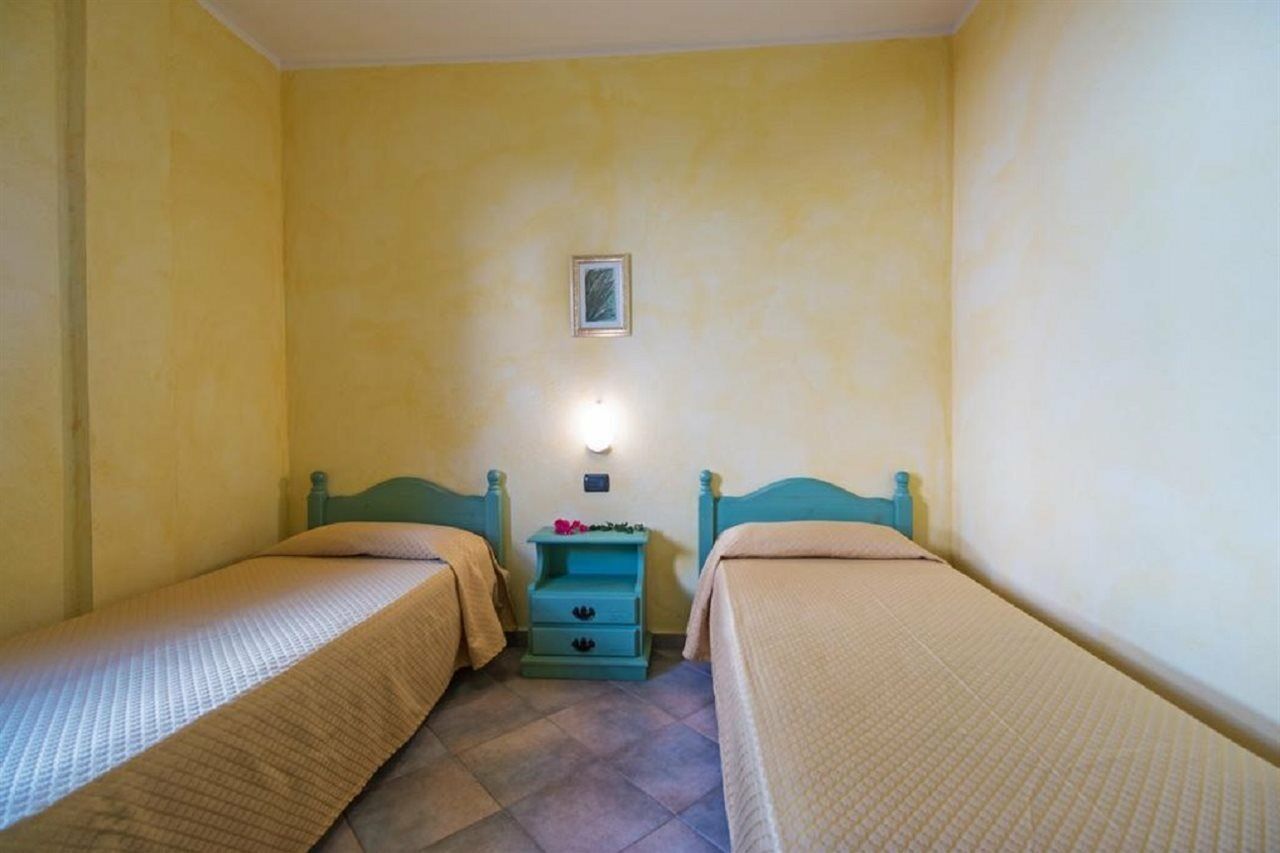 Albergo Residenziale Gli Ontani Cala Liberotto Ngoại thất bức ảnh